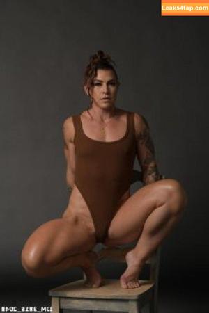 Kortney Olson photo #0024