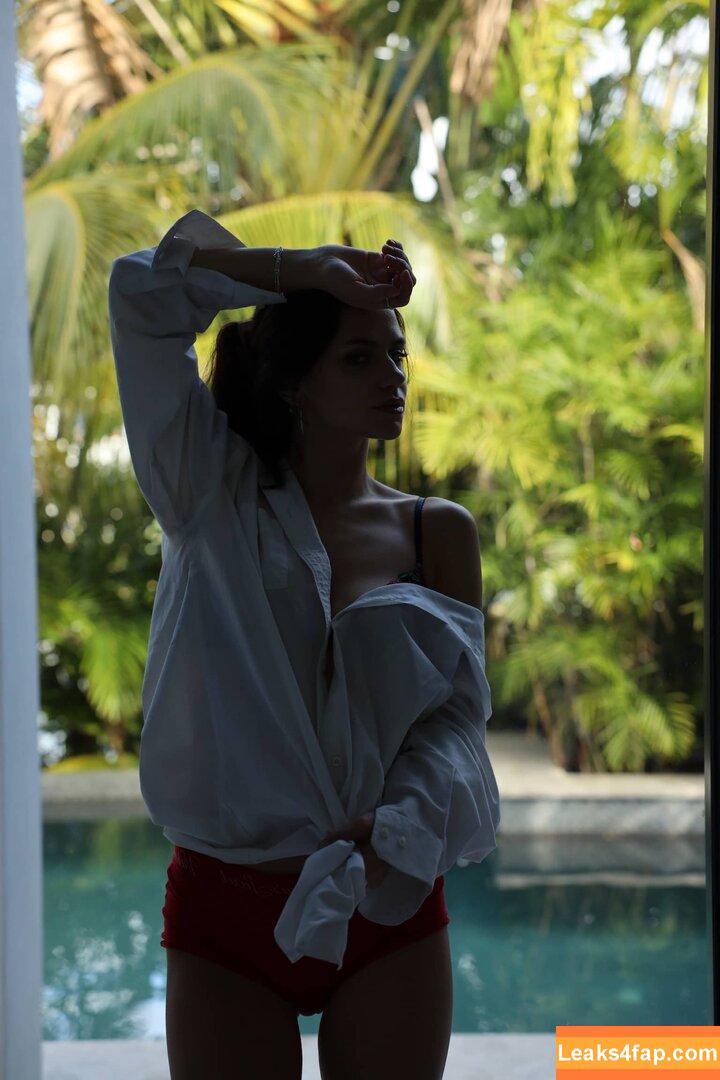 Nobosart / norafawn / simply_nobo leaked photo photo #0047