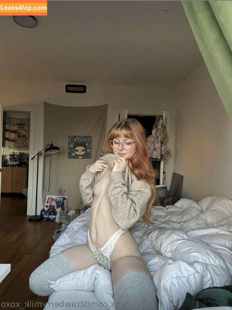 strawberrymilk_xoxo / StrawbMilk_xoxo / strawberrymilk__xoxo слитое фото фото #0009