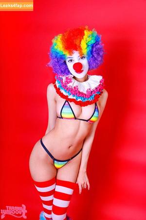 SwimsuitSuccubus photo #0077