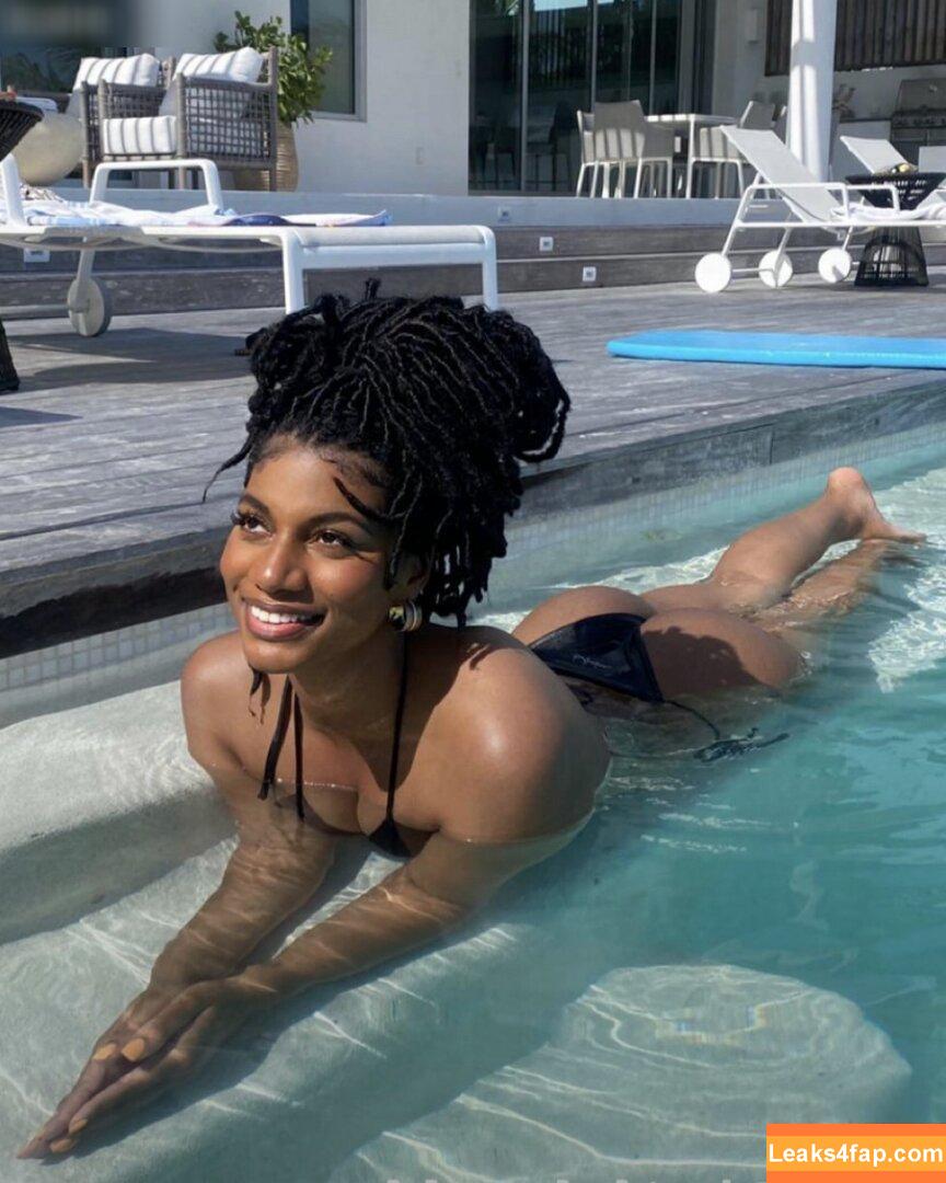 132303 /  leaked photo photo #0054