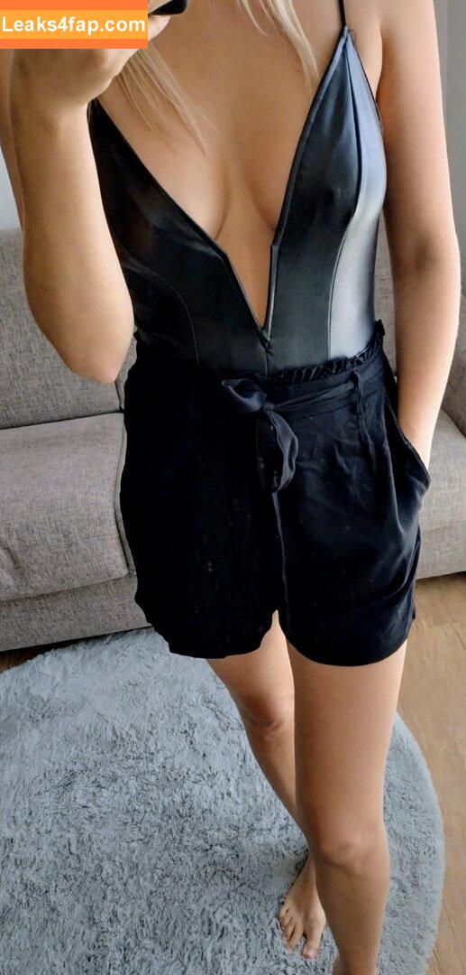 132303 /  leaked photo photo #0128