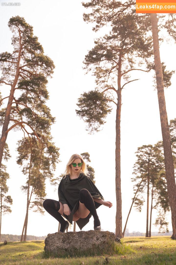 137654 /  leaked photo photo #0453