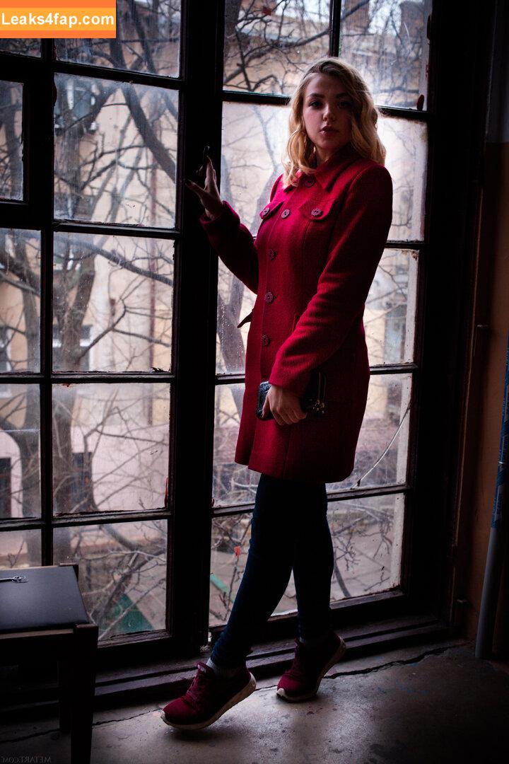 137654 /  слитое фото фото #0478