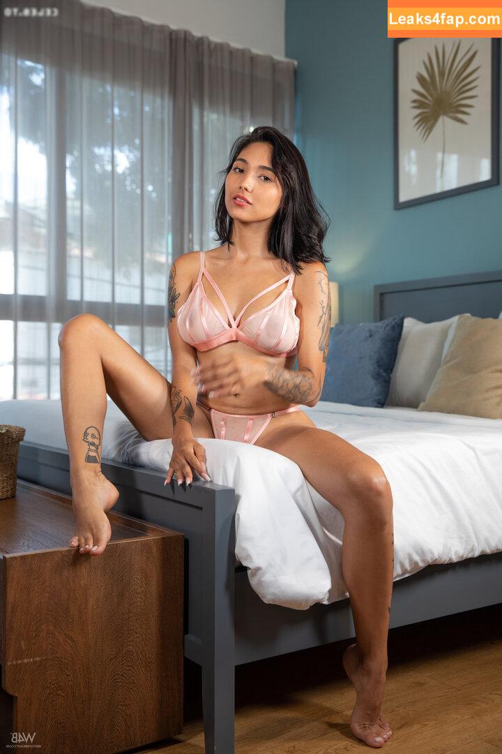 137654 /  leaked photo photo #0541