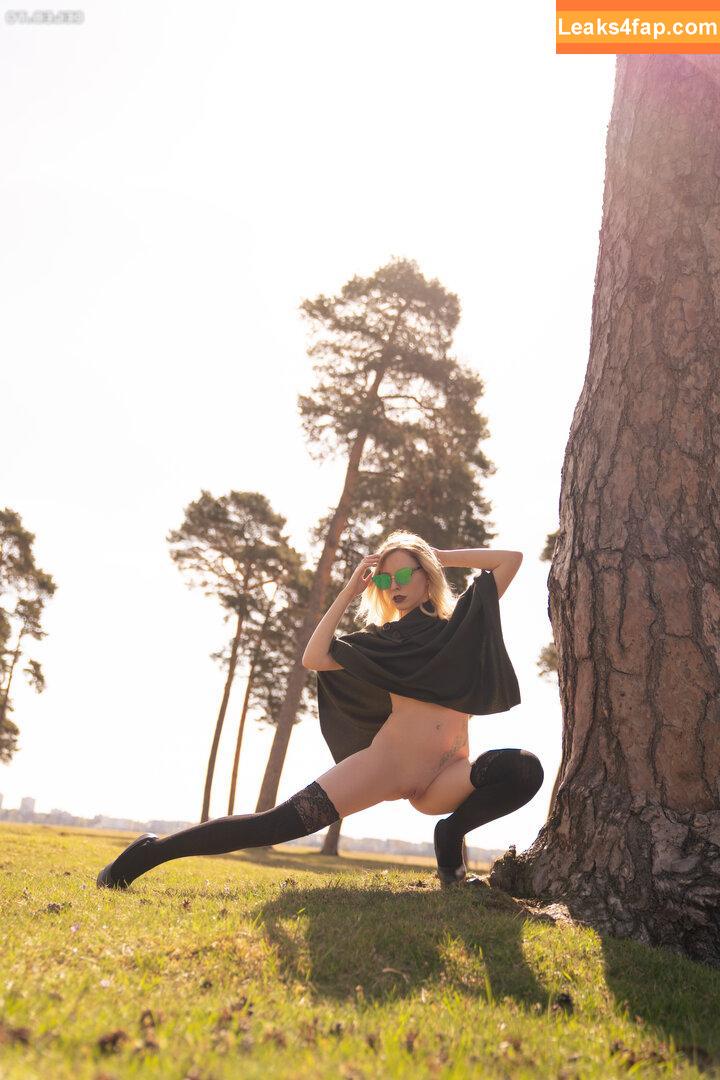 137654 /  leaked photo photo #1084