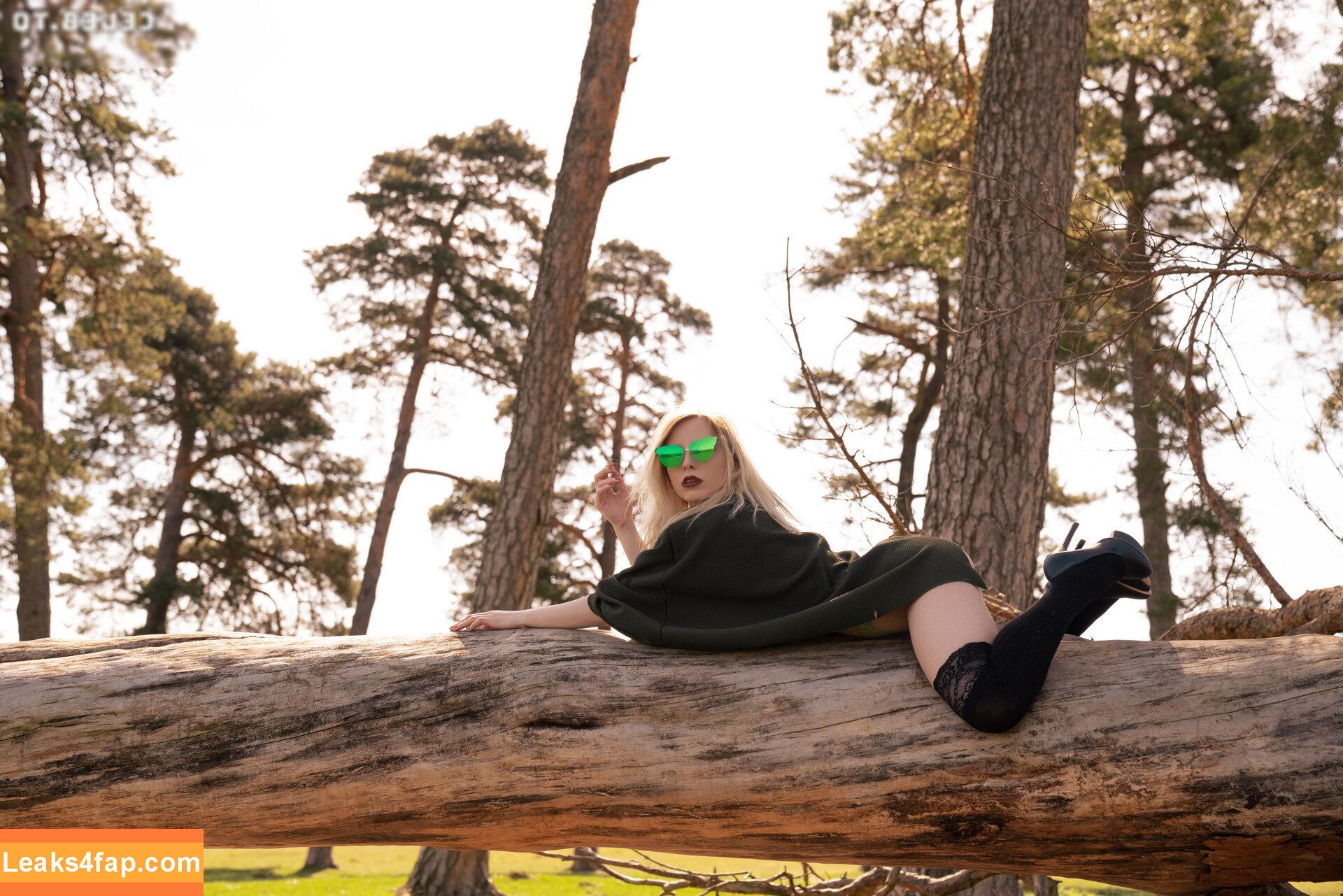 137654 /  leaked photo photo #1503