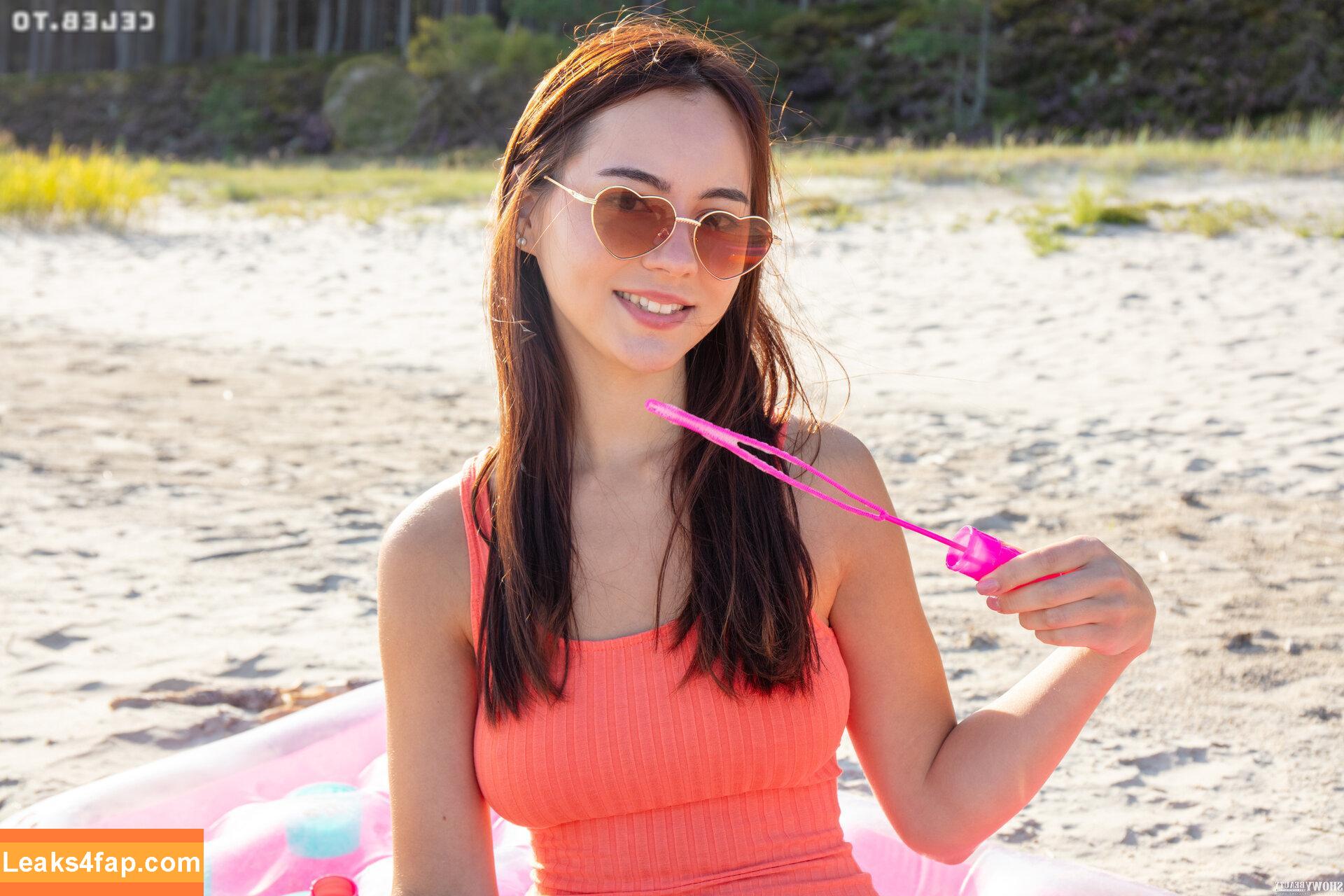 137654 /  leaked photo photo #2046