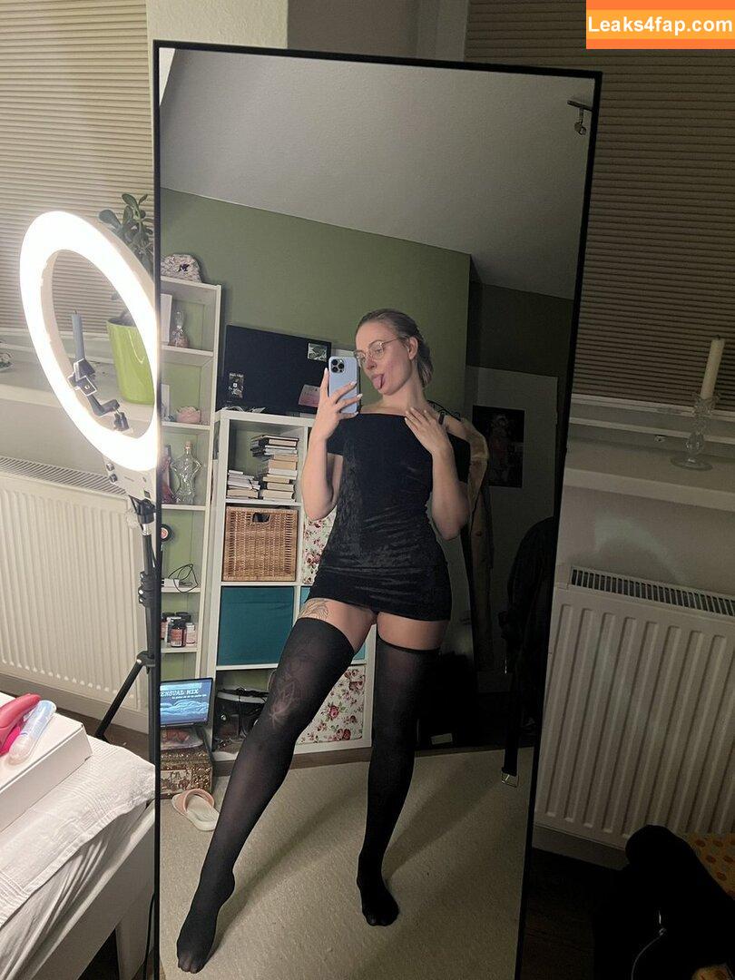 Adriana Eilers /  leaked photo photo #0017