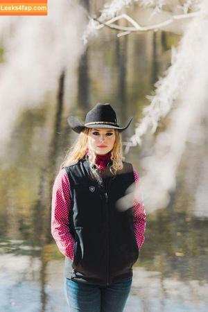 Alyssa Capps photo #0006