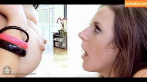 Angela White photo #0056