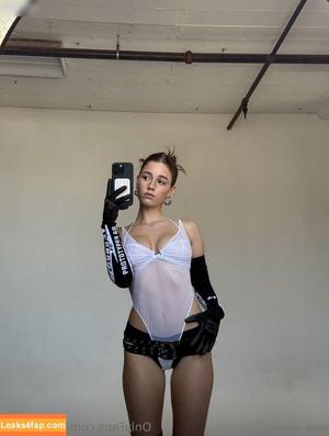 Anna Maligoshika photo #0070