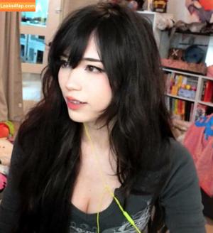 Emiru photo #0026