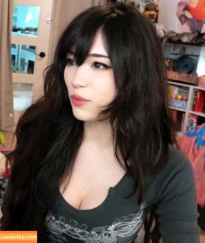 Emiru photo #0027