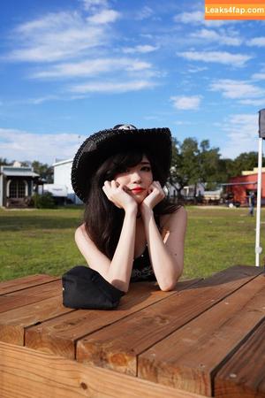 Emiru photo #0174