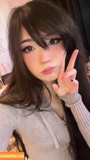 Emiru photo #0255