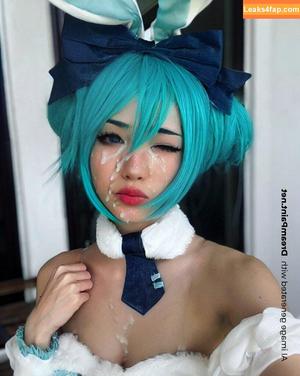 Emiru photo #0533