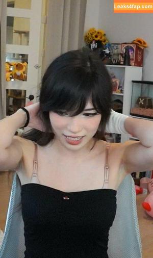 Emiru photo #0539