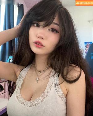 Emiru photo #0707