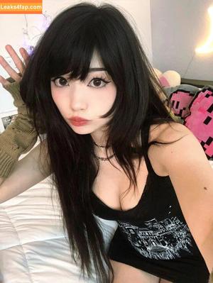 Emiru photo #0777