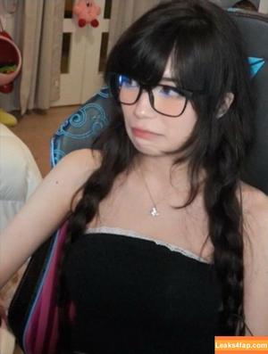 Emiru photo #0889
