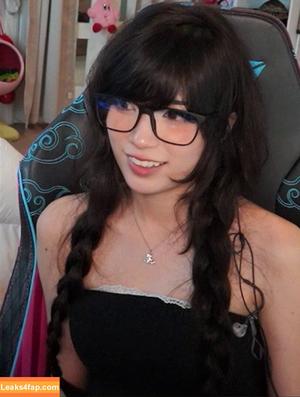 Emiru photo #0904