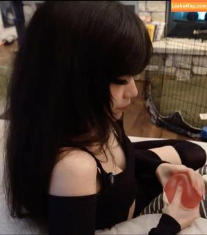 Emiru photo #1332