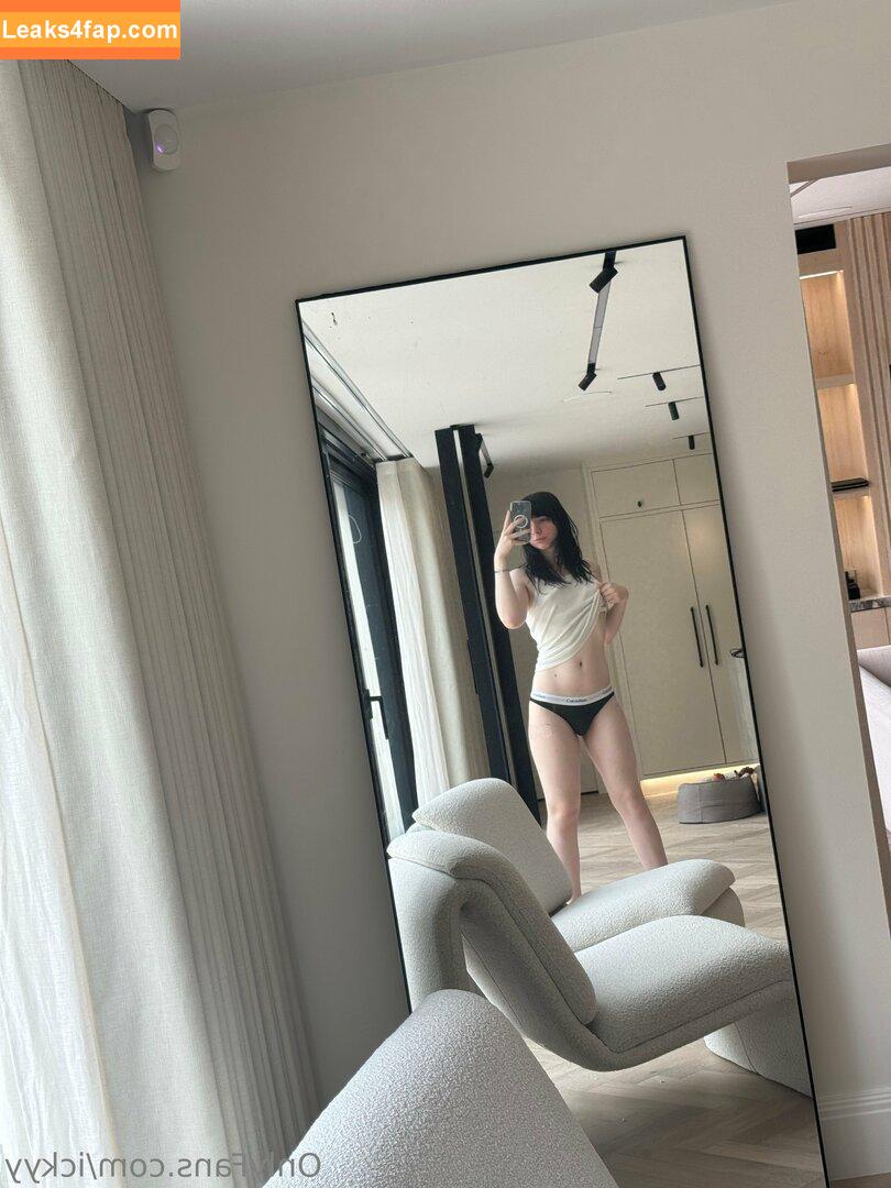 F1nn5ter / StreamerBans / rosetwitch leaked photo photo #0631