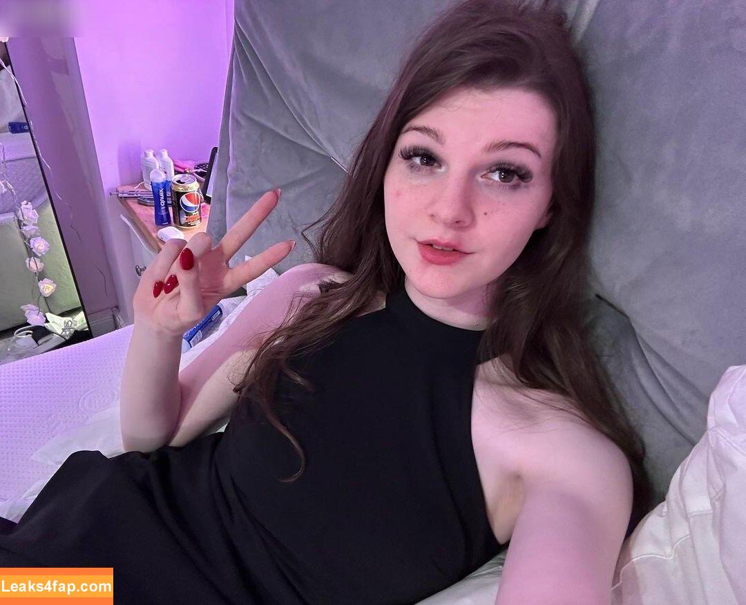 F1nn5ter / StreamerBans / rosetwitch leaked photo photo #0864