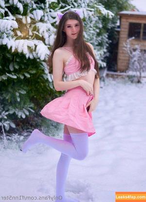 F1nn5ter photo #0162