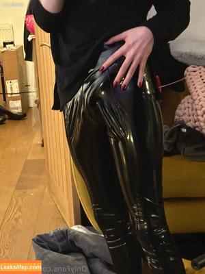 F1nn5ter photo #1432