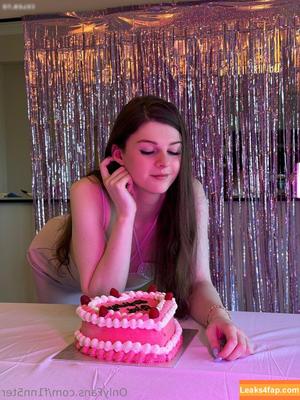 F1nn5ter photo #1552