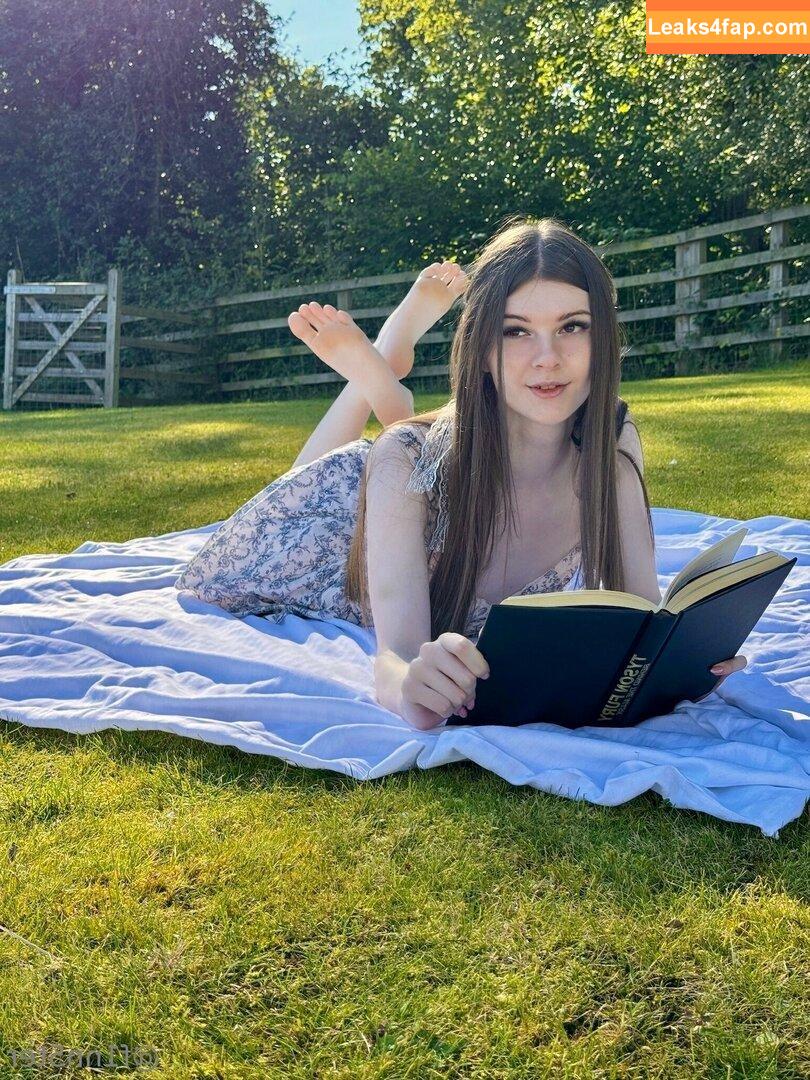 F1nn5ter / StreamerBans / rosetwitch leaked photo photo #2454