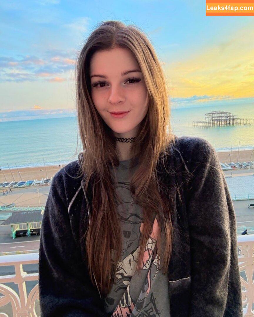 F1nn5ter / StreamerBans / rosetwitch leaked photo photo #2595