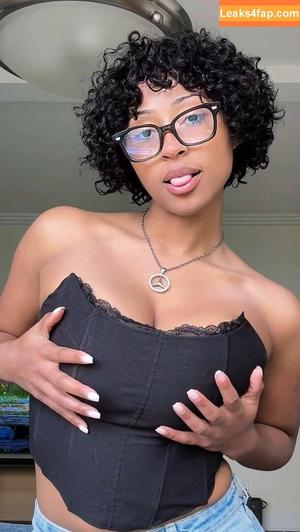 Kalani Rodgers photo #0009