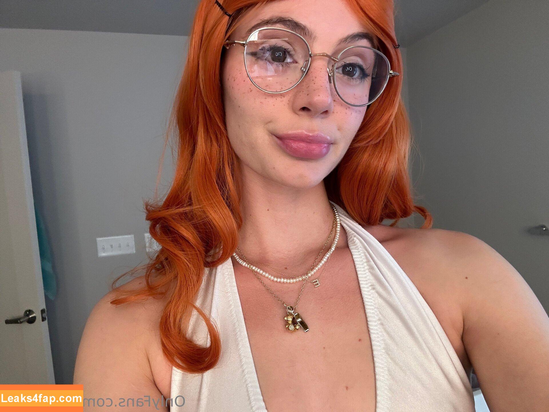 karamitch / jakarabellaa leaked photo photo #0013