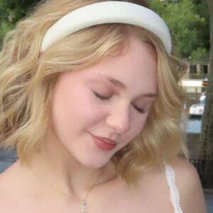 Lily Brooks O’Briant photo #0007