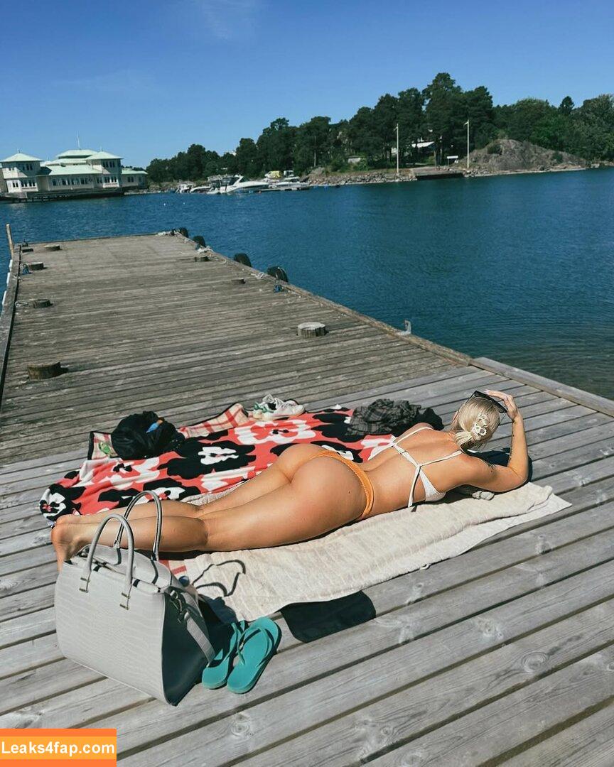 Linnea / linneaa / linneabjoerk leaked photo photo #0011
