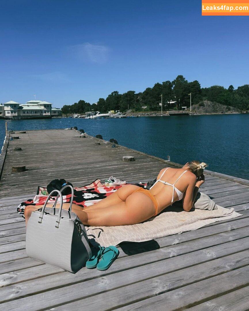 Linnea / linneaa / linneabjoerk leaked photo photo #0012