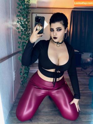 Princessgothicbean photo #0005