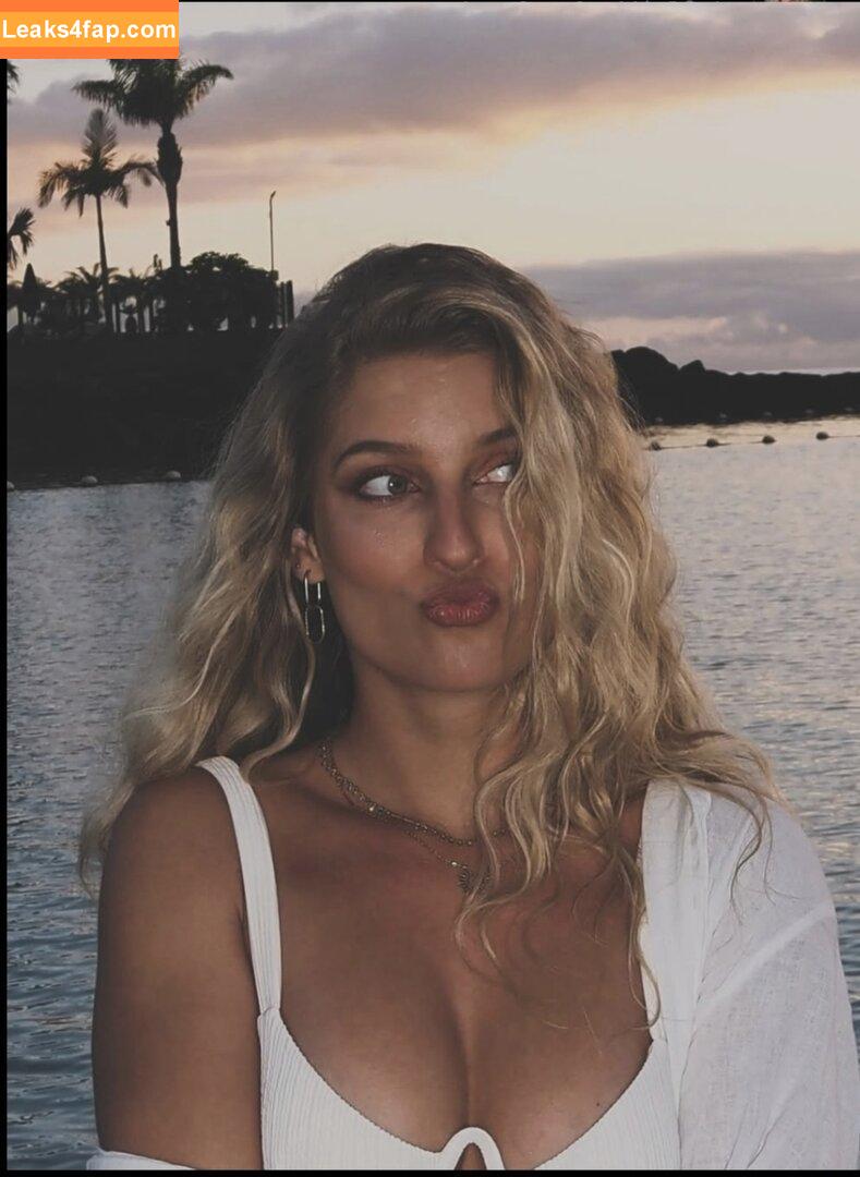 Sandra Janina van der Heide /  leaked photo photo #0002