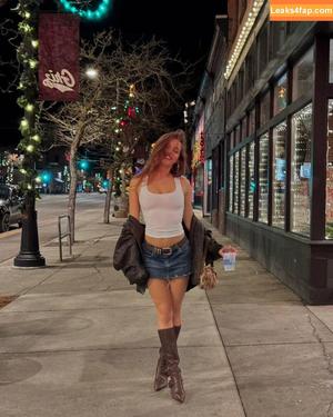 Sylvia Snyders photo #0005