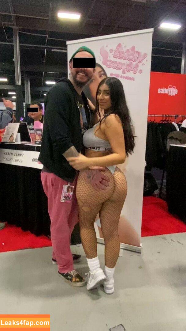 Violet Myers / violetmyers / violetsaucy / waifuviolet leaked photo photo #0154