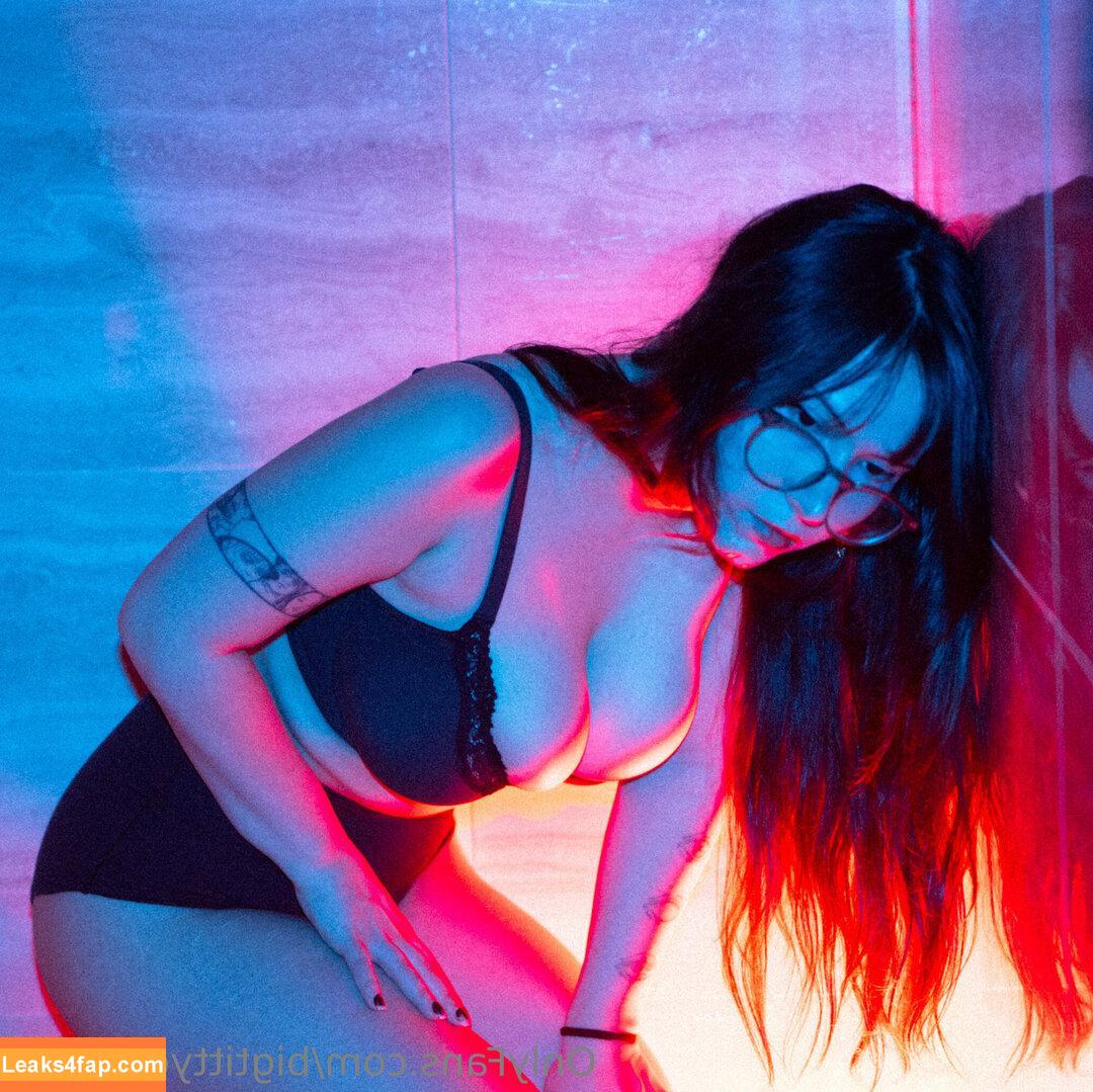 bigtittygothegg / goth__egg слитое фото фото #0007