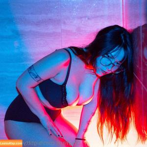 bigtittygothegg photo #0007