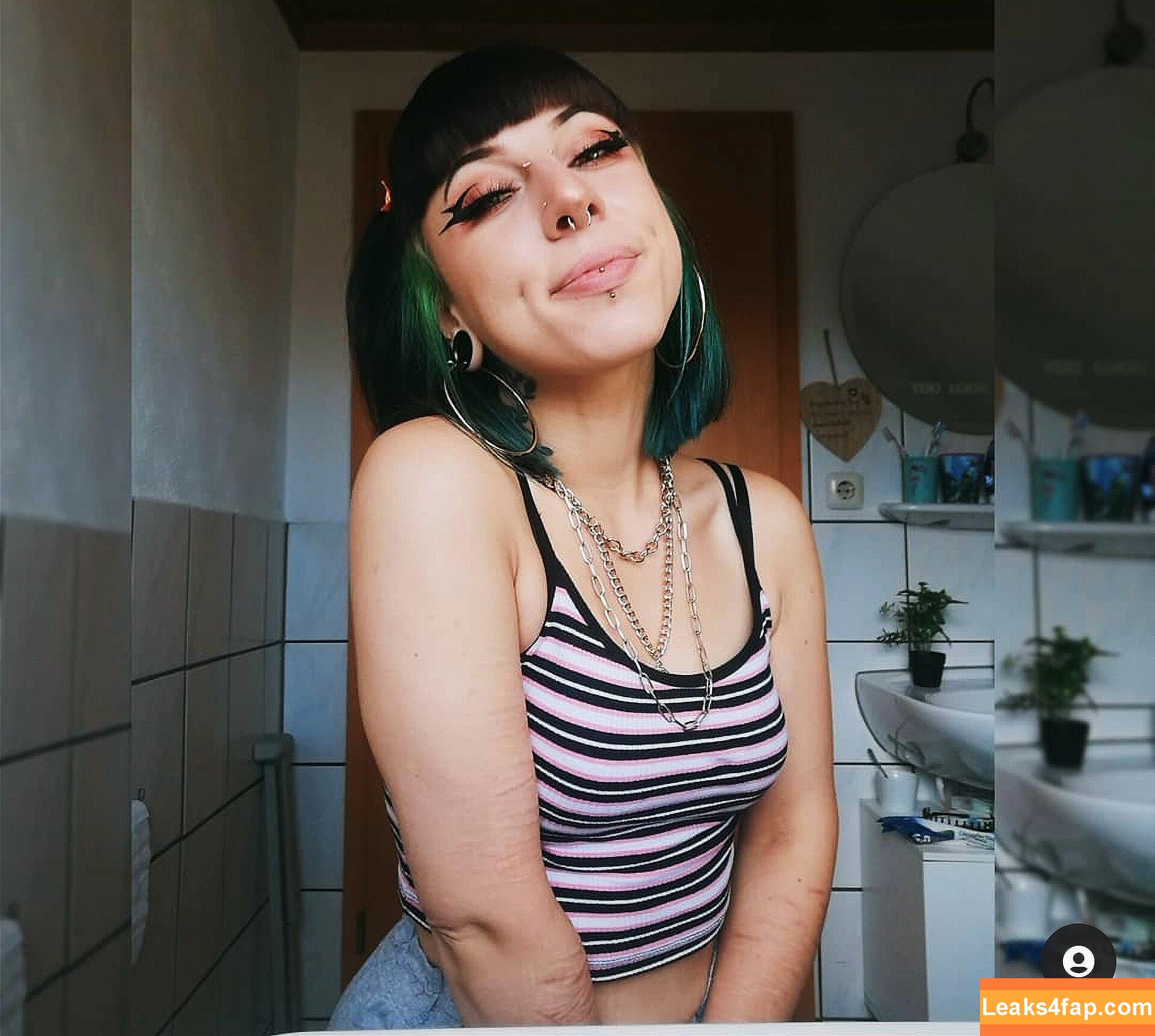 144memories /  leaked photo photo #0028