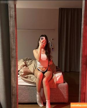 Aleynabaddie photo #0017