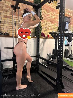 Alysha Newman photo #0067
