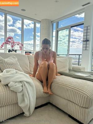 Alysha Newman photo #0096