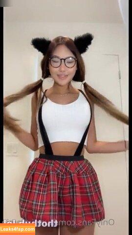 bunni.emmie / bunniemma leaked photo photo #0252